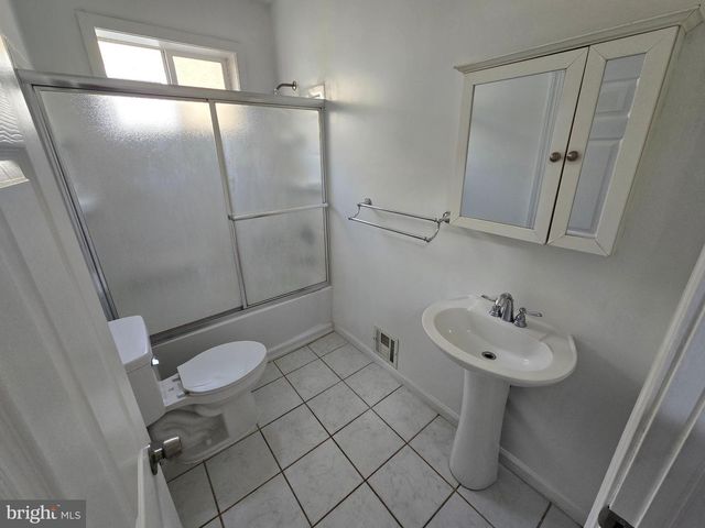 455 ROXBOROUGH AVE, Philadelphia, PA 19128