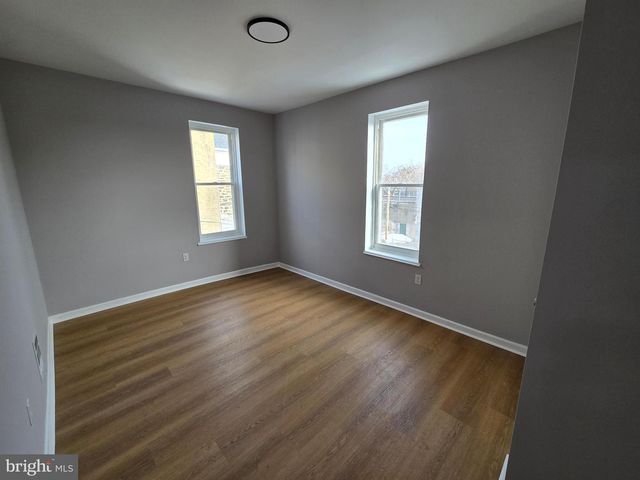 455 ROXBOROUGH AVE, Philadelphia, PA 19128