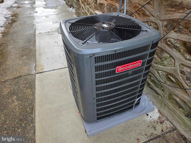 455 ROXBOROUGH AVE, Philadelphia, PA 19128