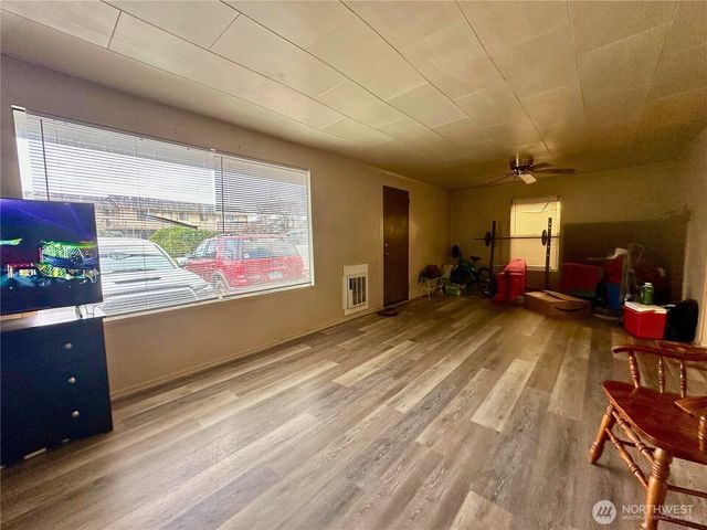 3012 15th Street, Everett, WA 98201