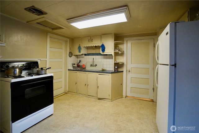 3012 15th Street, Everett, WA 98201