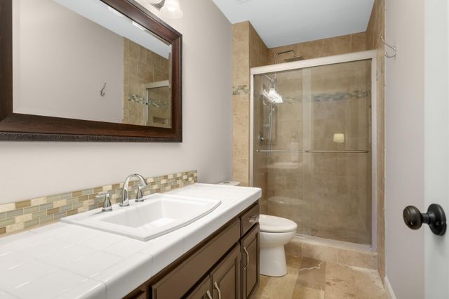 5550 Chatsworth Street N, Shoreview, MN 55126