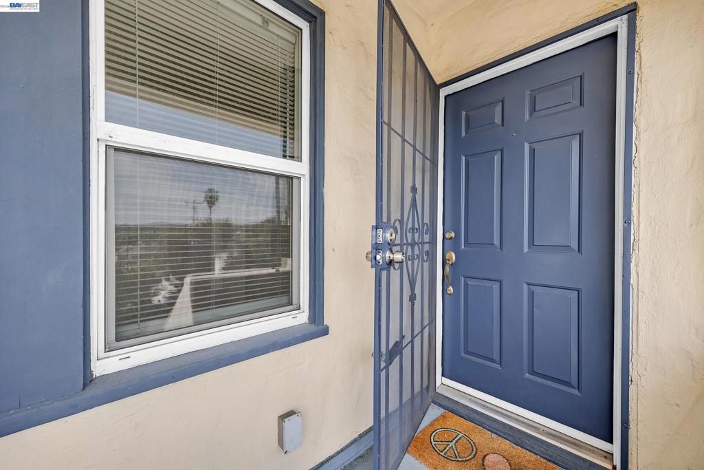 Image 9 of property listing at 1511 Marin St, Vallejo, CA 94590