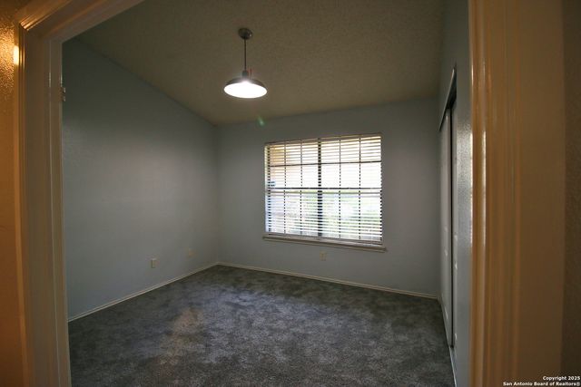 9347 Laurel Grove, San Antonio, TX 78250