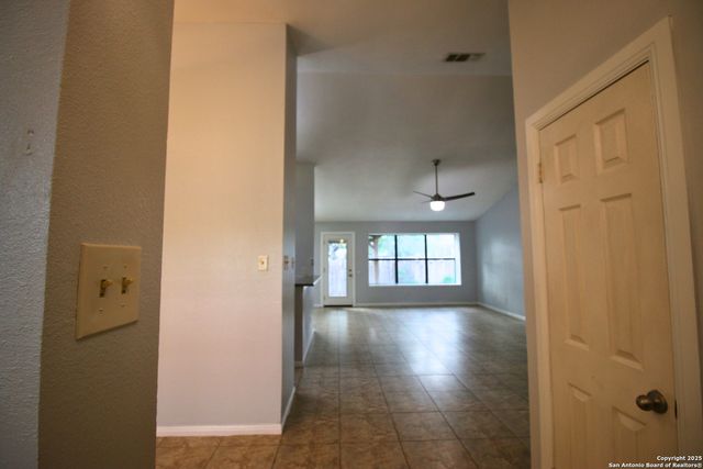 9347 Laurel Grove, San Antonio, TX 78250