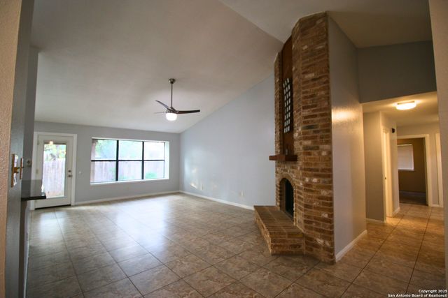 9347 Laurel Grove, San Antonio, TX 78250