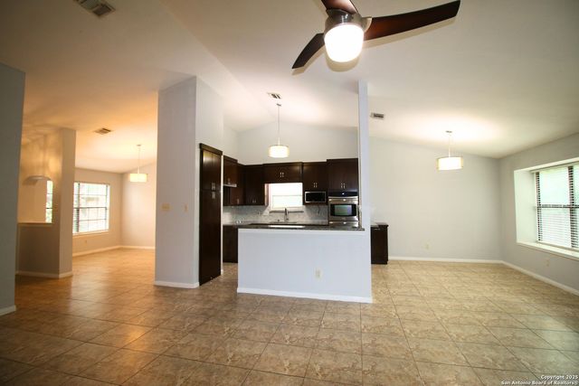 9347 Laurel Grove, San Antonio, TX 78250