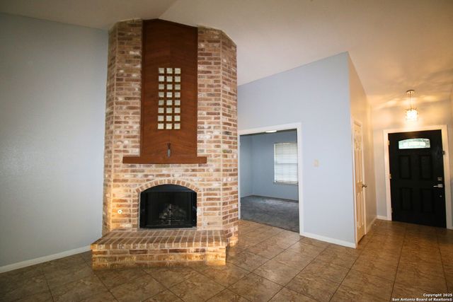 9347 Laurel Grove, San Antonio, TX 78250
