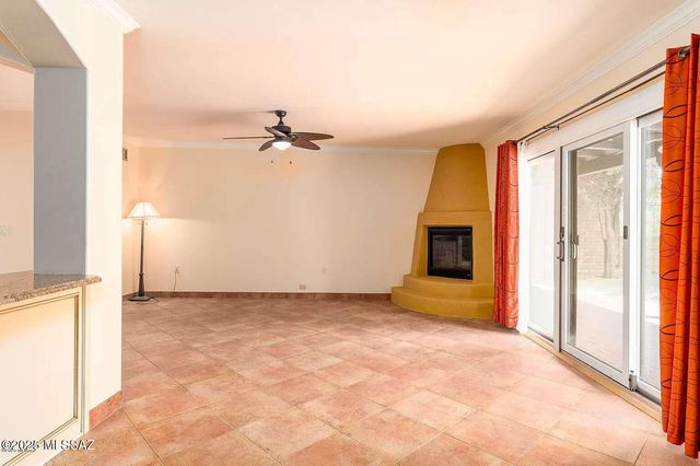 8596 N Coral Ridge Loop, Tucson, AZ 85704