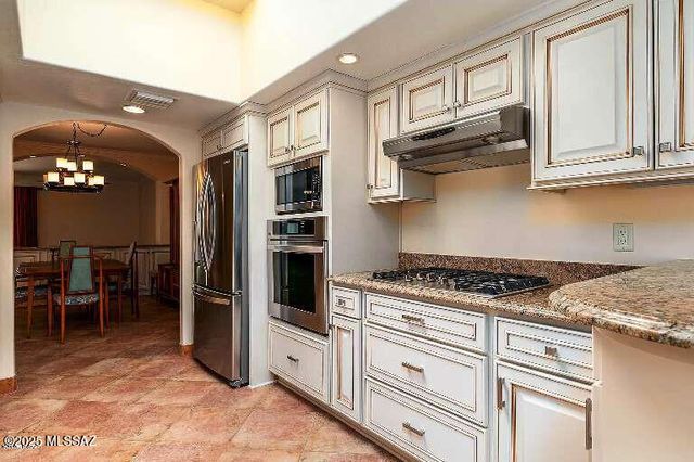 8596 N Coral Ridge Loop, Tucson, AZ 85704