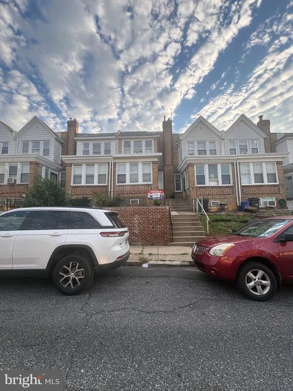 250 E HOWELL ST, PHILADELPHIA, PA 19120 — exterior