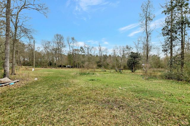 109 Bonnie Creek Rd, Coldspring, TX 77331