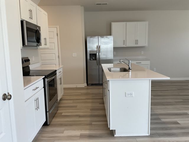 1002 Legacy Ct, Smyrna, TN 37167