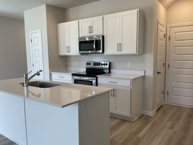 1002 Legacy Ct, Smyrna, TN 37167