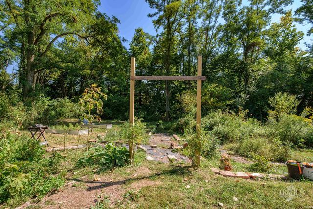 1510 S Walnut Street, Hartford City, IN 47348