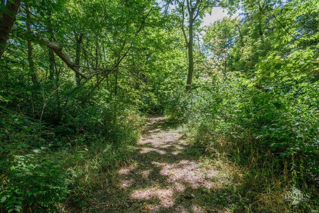 1510 S Walnut Street, Hartford City, IN 47348