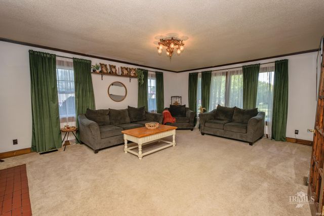 1510 S Walnut Street, Hartford City, IN 47348