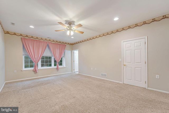 7 DUTCHESS CT, Southampton, NJ 08088