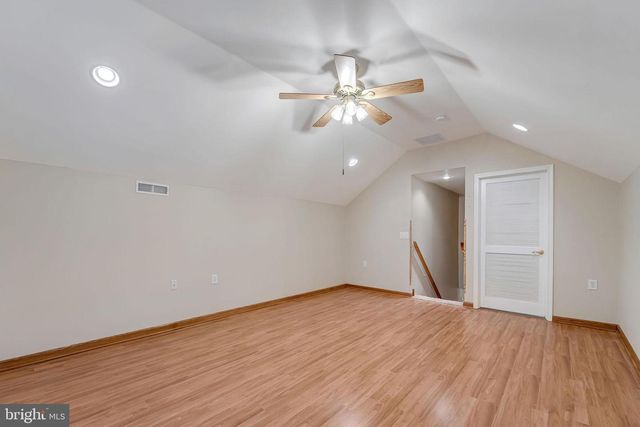 7 DUTCHESS CT, Southampton, NJ 08088