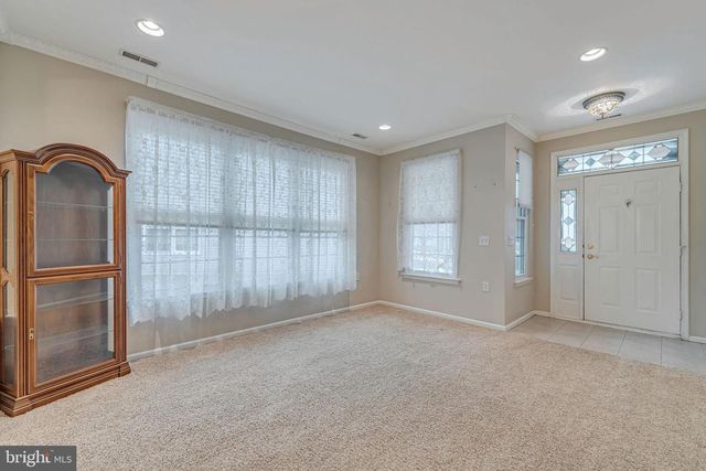 7 DUTCHESS CT, Southampton, NJ 08088