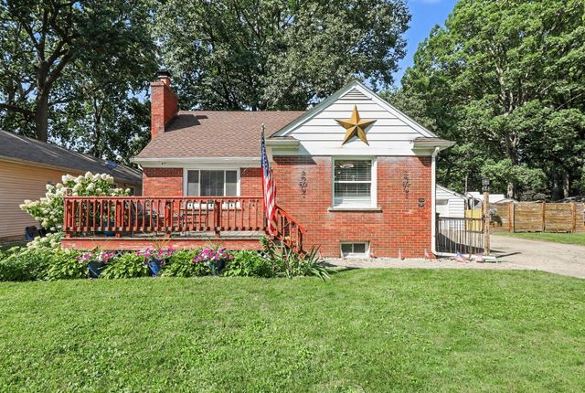 3620 Fort Drive, Waterford, MI 48328