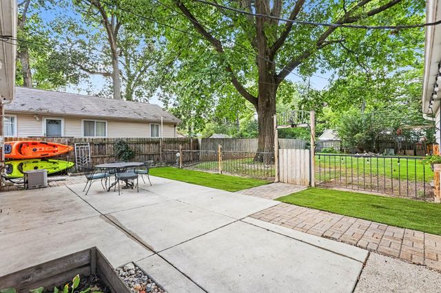 3620 Fort Drive, Waterford, MI 48328