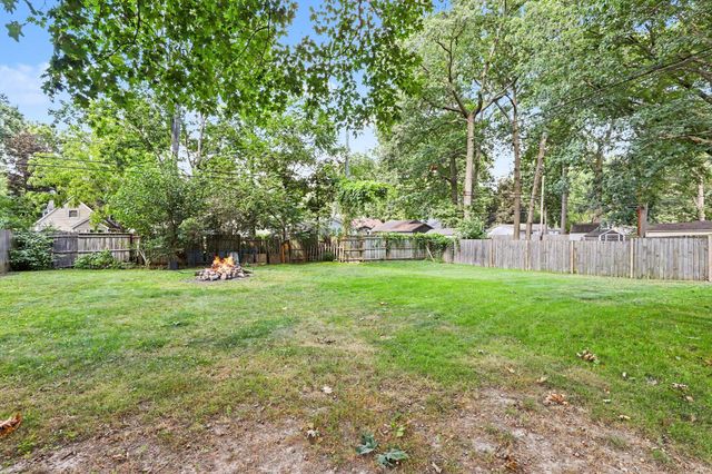 3620 Fort Drive, Waterford, MI 48328