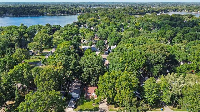 3620 Fort Drive, Waterford, MI 48328