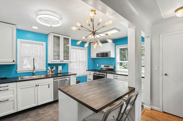 3620 Fort Drive, Waterford, MI 48328