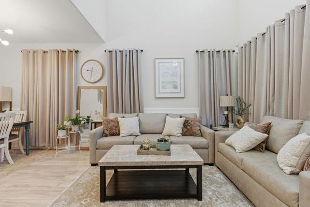 62 Thomas Avenue, Tracy, CA 95391