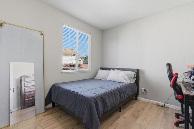 62 Thomas Avenue, Tracy, CA 95391