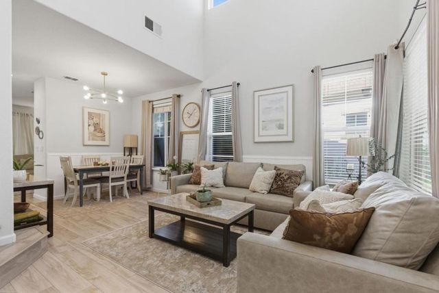 62 Thomas Avenue, Tracy, CA 95391
