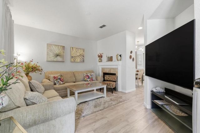 62 Thomas Avenue, Tracy, CA 95391