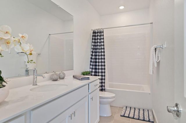 8118 Tino Way, Elk Grove, CA 95757