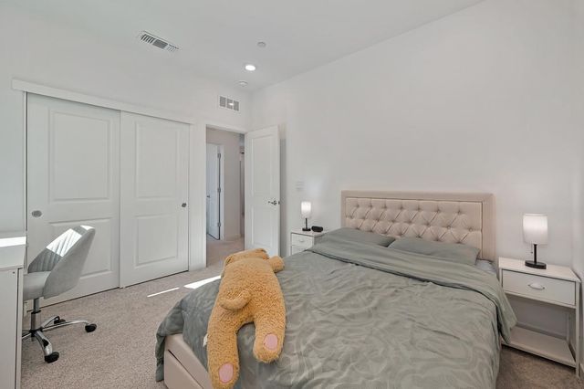 8118 Tino Way, Elk Grove, CA 95757