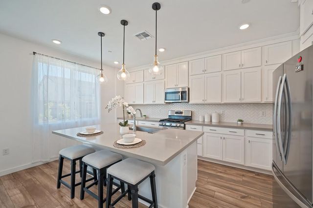 8118 Tino Way, Elk Grove, CA 95757