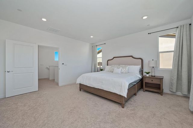8118 Tino Way, Elk Grove, CA 95757