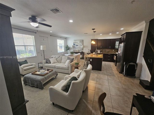 3390 NW 125th Way 3390, Sunrise, FL 33323