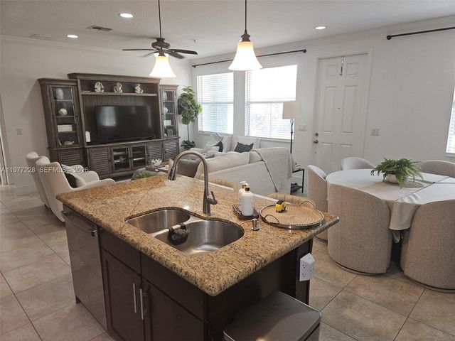 3390 NW 125th Way 3390, Sunrise, FL 33323