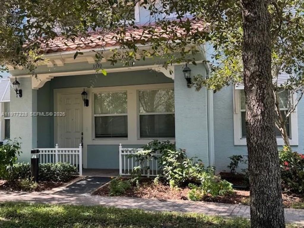 Image 2 of property listing at 3390 NW 125th Way 3390, Sunrise, FL 33323