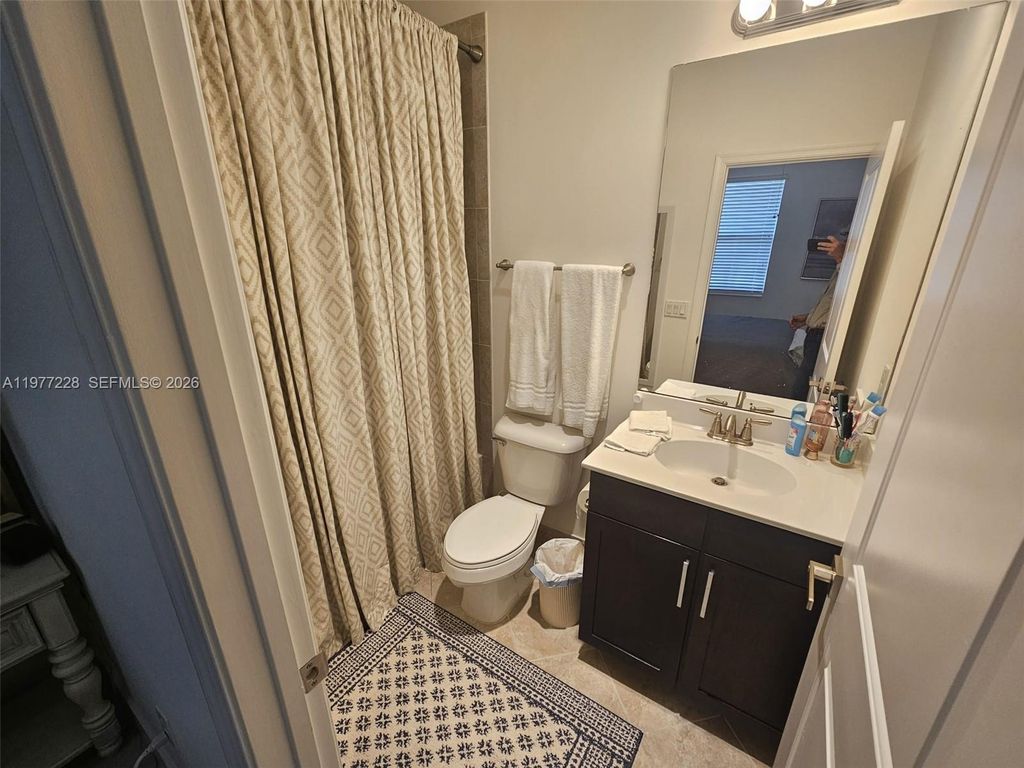 Image 28 of property listing at 3390 NW 125th Way 3390, Sunrise, FL 33323