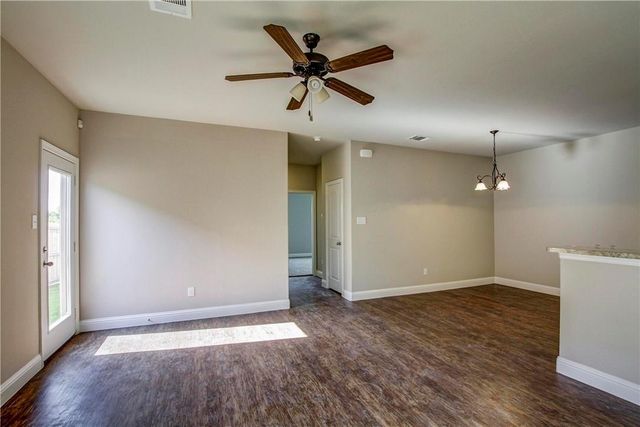 469 Canvas Court, Crowley, TX 76036