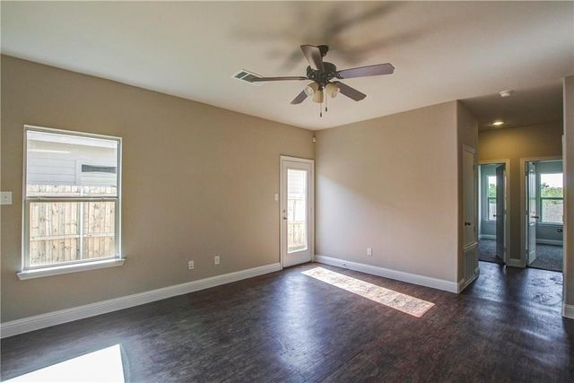 469 Canvas Court, Crowley, TX 76036