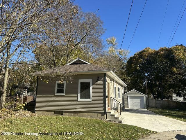 531 Torrance Court, Lansing, MI 48910