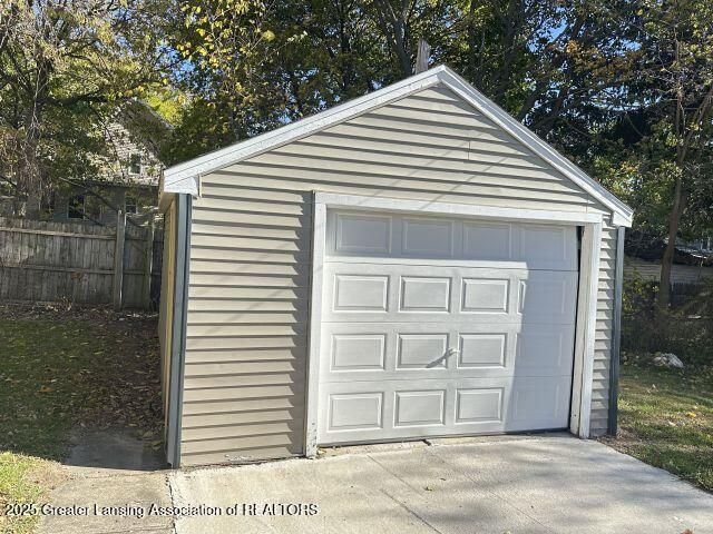 531 Torrance Court, Lansing, MI 48910