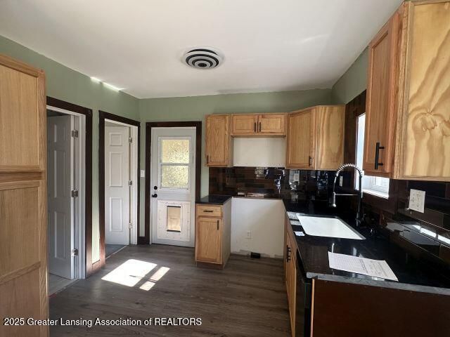 531 Torrance Court, Lansing, MI 48910