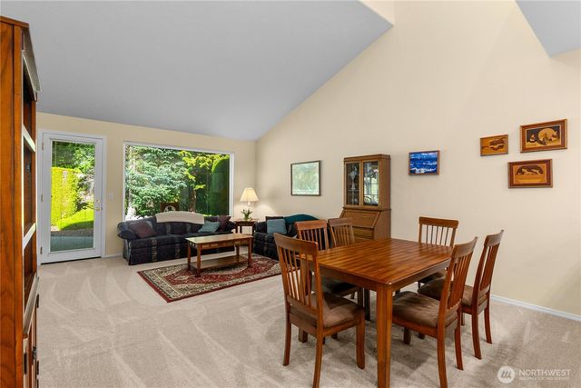 6936 Fairway Lane SE, Olympia, WA 98501