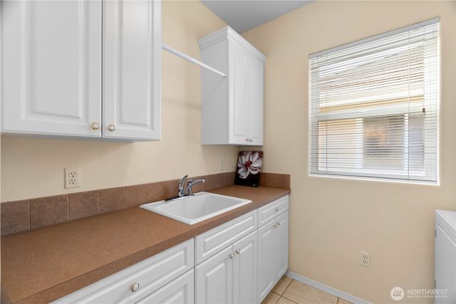 6936 Fairway Lane SE, Olympia, WA 98501
