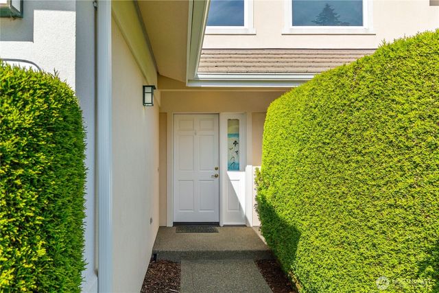 6936 Fairway Lane SE, Olympia, WA 98501