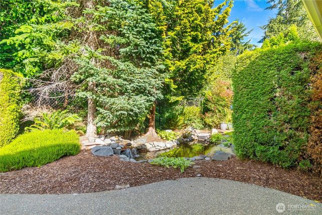 6936 Fairway Lane SE, Olympia, WA 98501